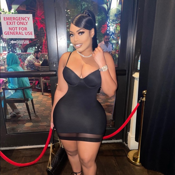 Meet your Posher, Thomasina - Picture 1 of 14